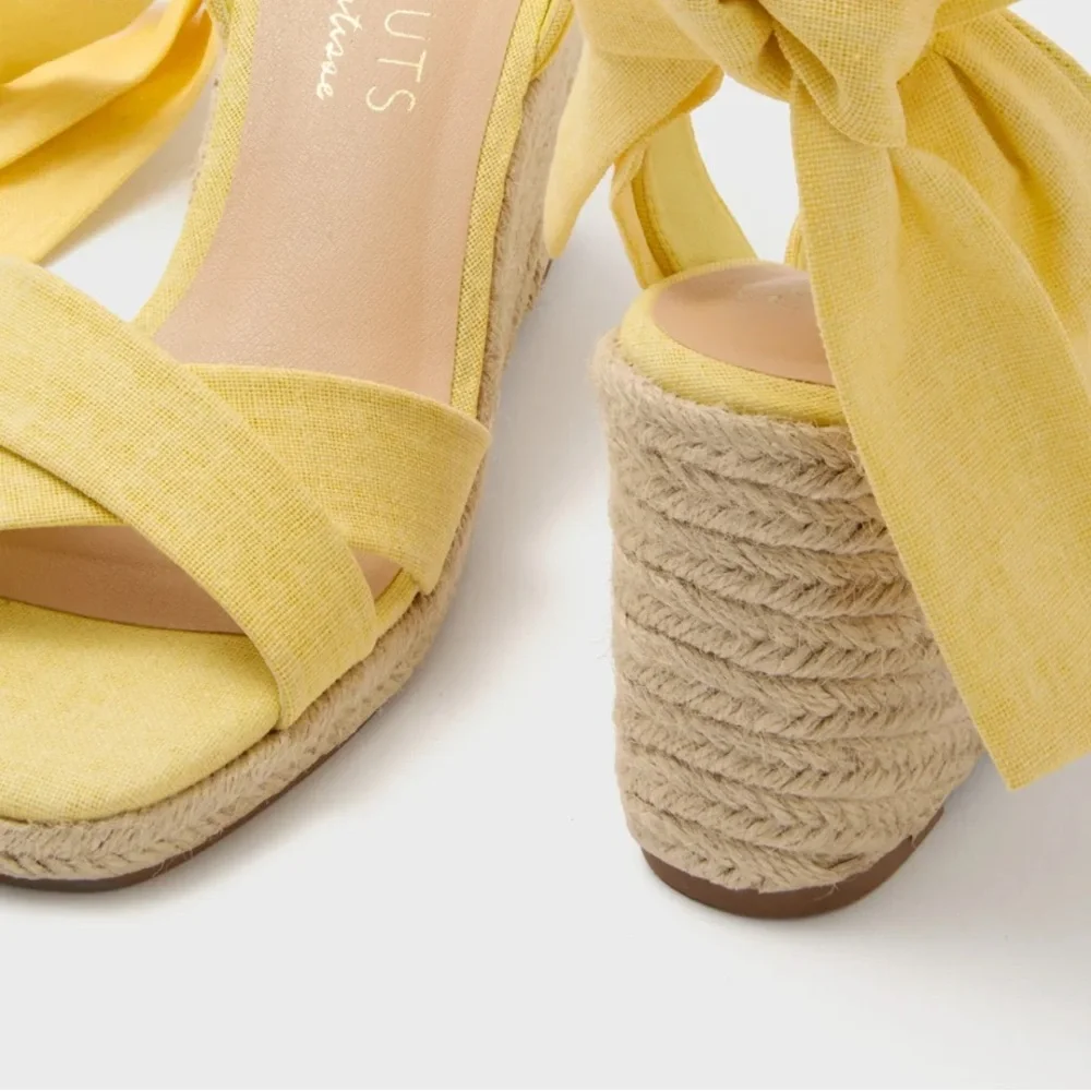 Tuckernuck chic yellow